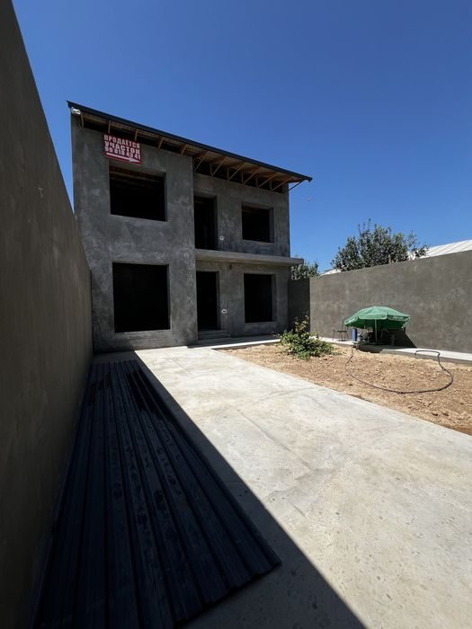 6-комнатная дача, 250 м², Кибрай, на продажу