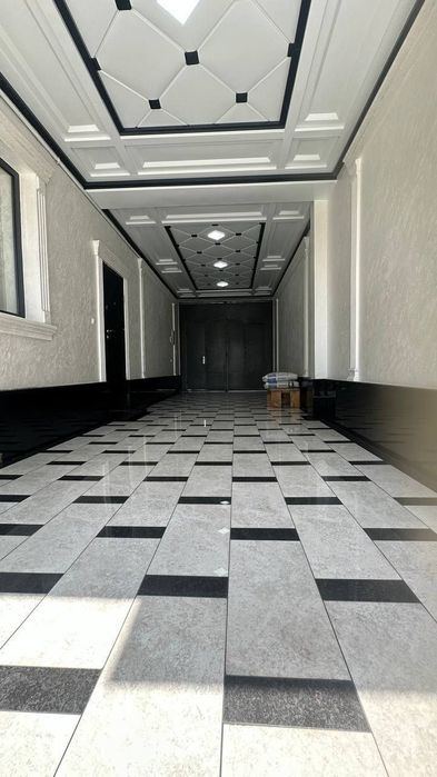 5-комнатный дом, 240 м²