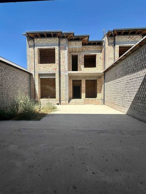6-комнатный коттедж, 300 м²
