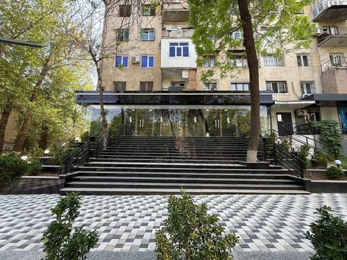 Мирзо-Улугбекский район Стадион Старт 160м² 1-линия продажа 289000