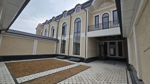 7-комнатный коттедж, 400 м²