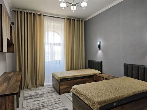 5-комнатный дом, 240 м²