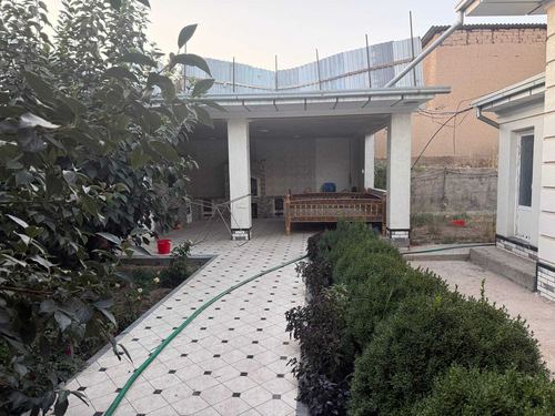 6-xonali uy, 1 m²