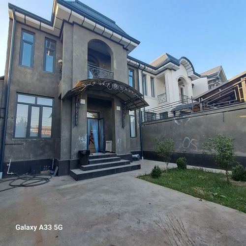 5-комнатный коттедж, 150 м²
