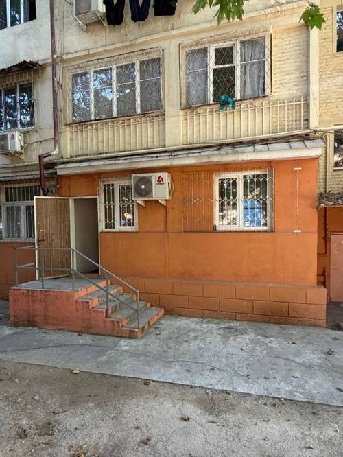 Максим Горький нежилое помещение первая линия 65кв.м срочно своя