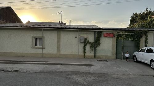 4-комнатная часть дома, 700 м²