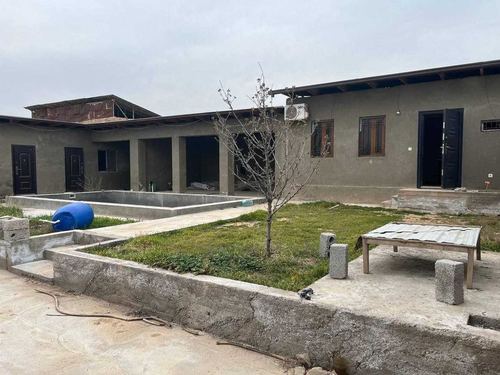 4-комнатная дача, 800 м²