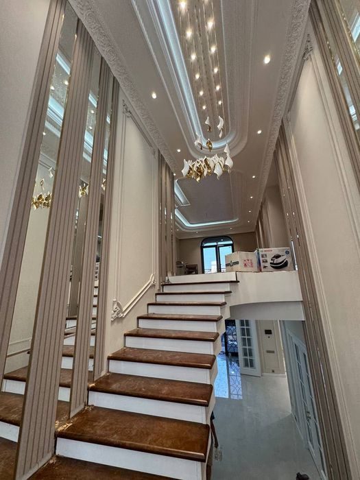 7-комнатный дом, 700 м², Кибрай, на продажу