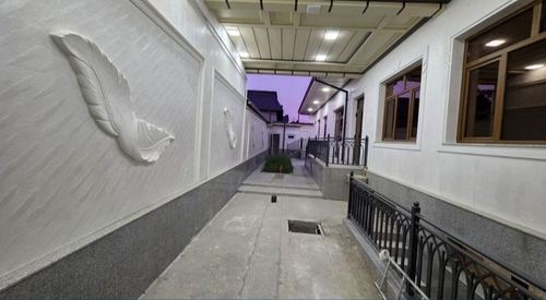 6-комнатный дом, 250 м²