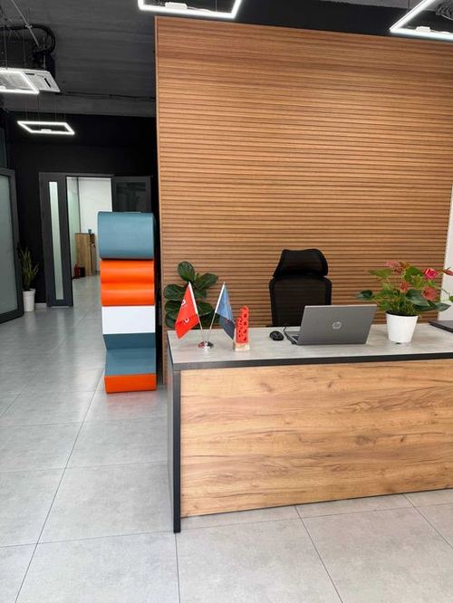 В АРЕНДУ Готовый офис 245 м² на Максима Горького — 50 рабочих мест