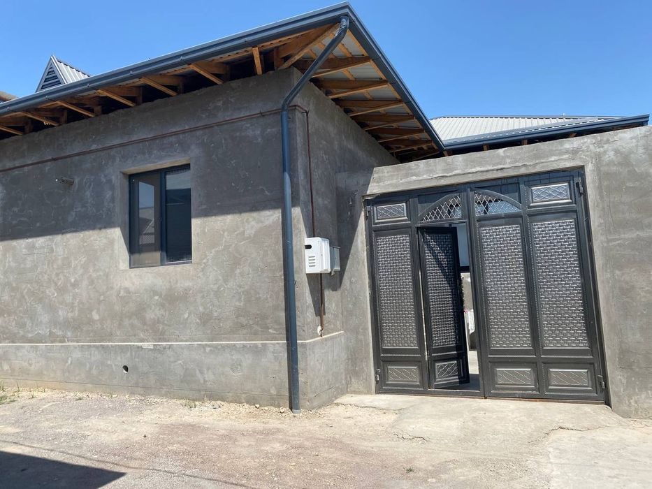 4-комнатный дом, 2200 м², Кибрай, на продажу