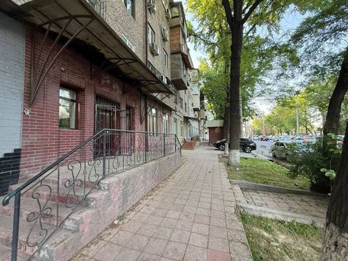 Старт стадион - Сдается в аренду помещение вдоль дороги 160м2