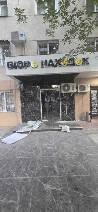 Сдаётся в аренду под магазин или офис. Напротив гостиницы Саехат.