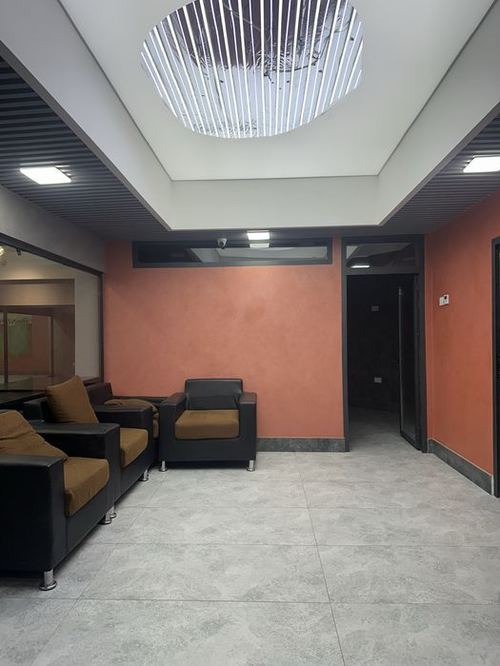 Офис 216 кв.м Паркенский , новостройка , первая линия .