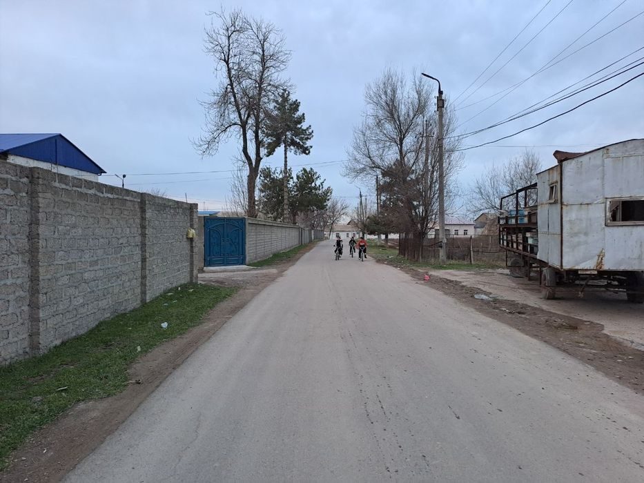 Продаётся на промзоны 40-соток земельный участок под производство и.т.