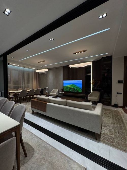 4-xonali kvartira, 130 m²