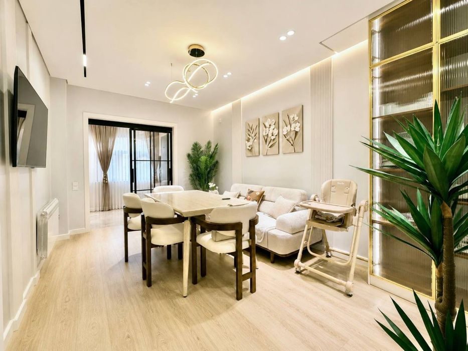 4-room apartment, 150 m², Tashkent, Mirabad District, for sale