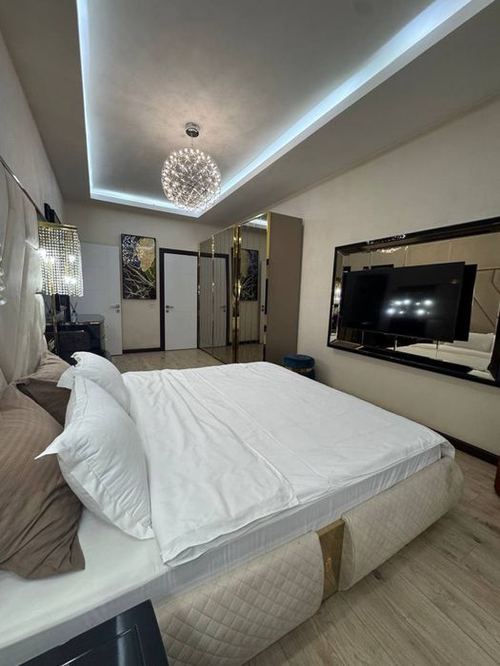 3-xonali kvartira, 145 m²
