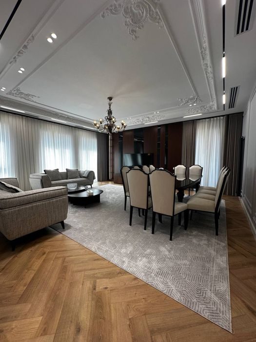 4-room apartment, 232 m², Tashkent, Mirabad District, for sale