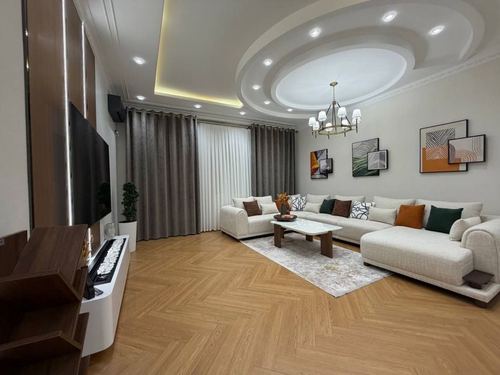 3-xonali kvartira, 123 m²