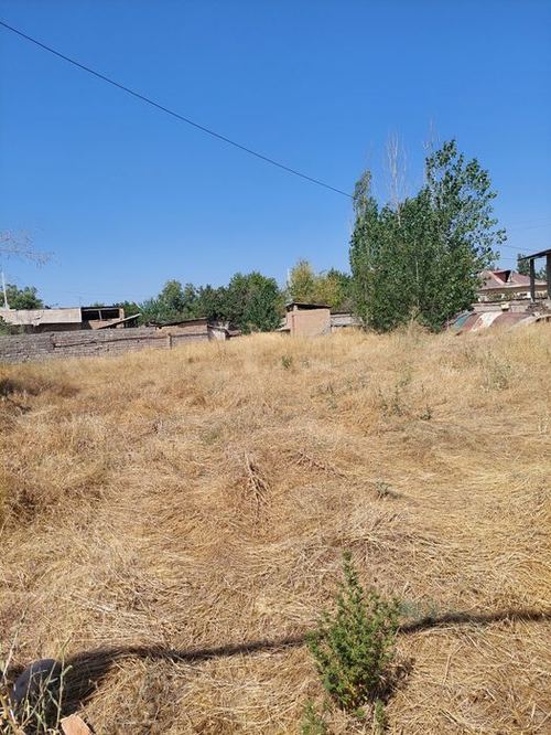 Продаётся земля 25 или половина соток.