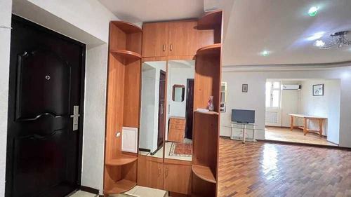 3-xonali kvartira, 80 m²
