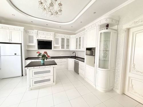 4-комнатная квартира, 310 м²