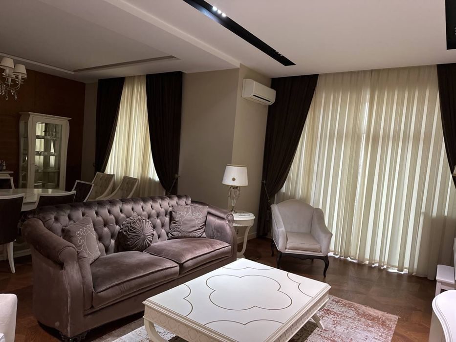 4-room apartment, 182 m², Tashkent, Mirabad District, for sale