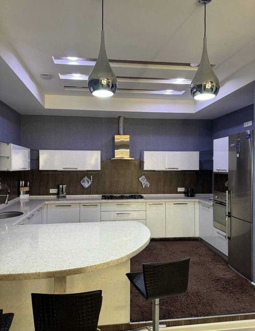 5-xonali kvartira, 182.7 m²