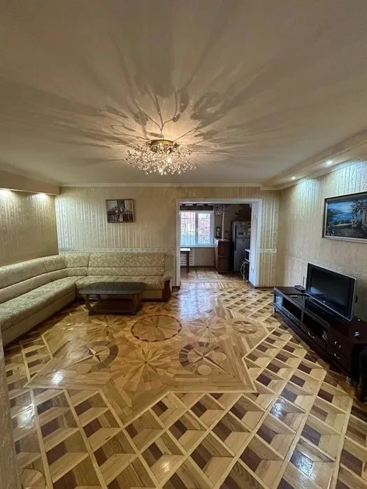 4-room apartment, 90 m², Tashkent, Mirabad District, for sale