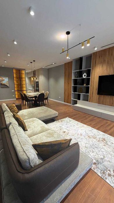 2-xonali kvartira, 85 m²