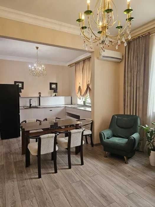 4-room apartment, 136 m², Tashkent, Mirabad District, for sale