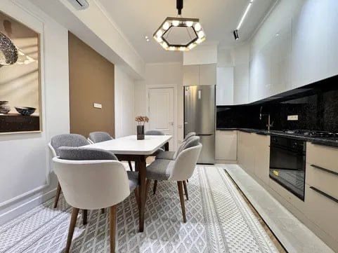 4-room apartment, 100 m², Tashkent, Mirabad District, for sale