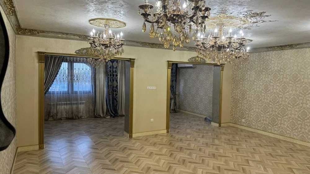 5-room apartment, 203 m², Tashkent, Mirabad District, for sale