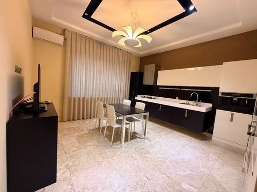 4-room apartment, 182 m²
