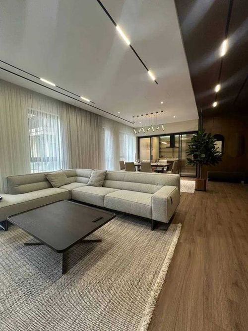 3-xonali kvartira, 125 m²