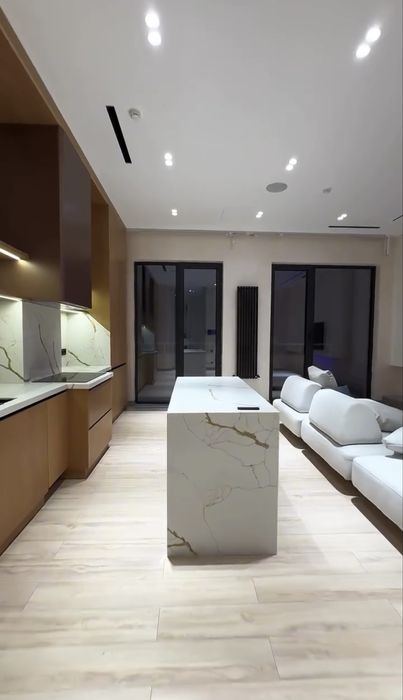 3-xonali kvartira, 126 m²