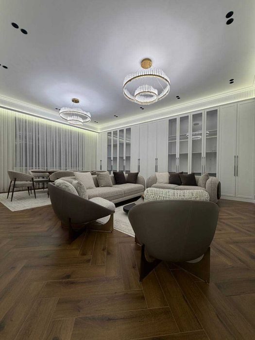 5-room apartment, 180 m², Tashkent, Mirabad District, for sale