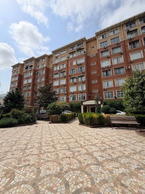 4-room apartment, 136 m²