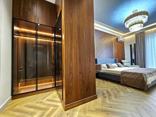 4-room apartment, 135 m²