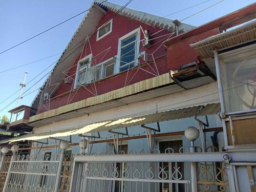 9-xonali uy, 450 m²