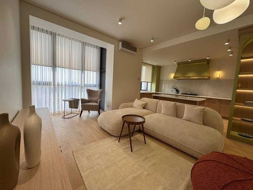 4-комнатная квартира, 130 м²