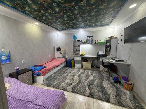 4-xonali uy, 326 m²