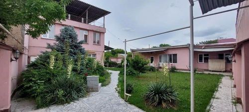 8-xonali uy, 260 m²