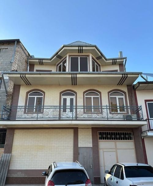 12-xonali uy, 253 m²