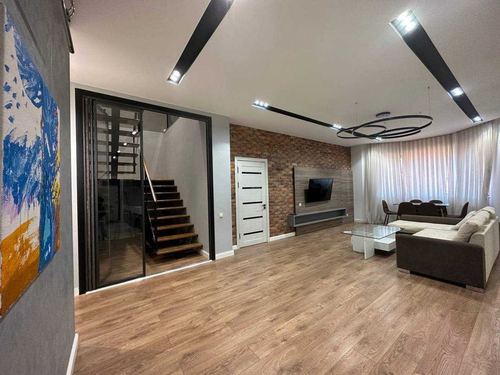5-room apartment, 200 m²