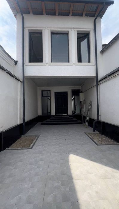 4-xonali uy, 260 m²