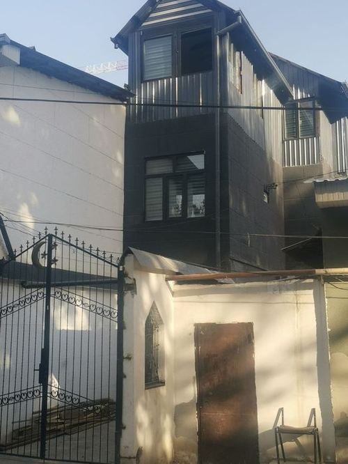 5-xonali uy, 180 m²