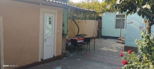 3-xonali uy, 1111111 m²