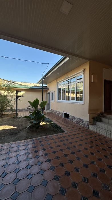 5-room house, 160 m²
